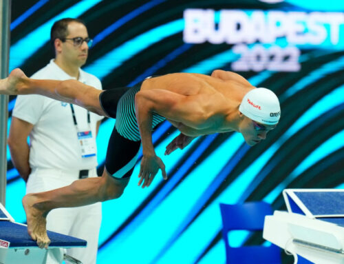 David Popovici a câștigat și  medalia de aur la 100 metri liber la Campionatul Mondial de Natație